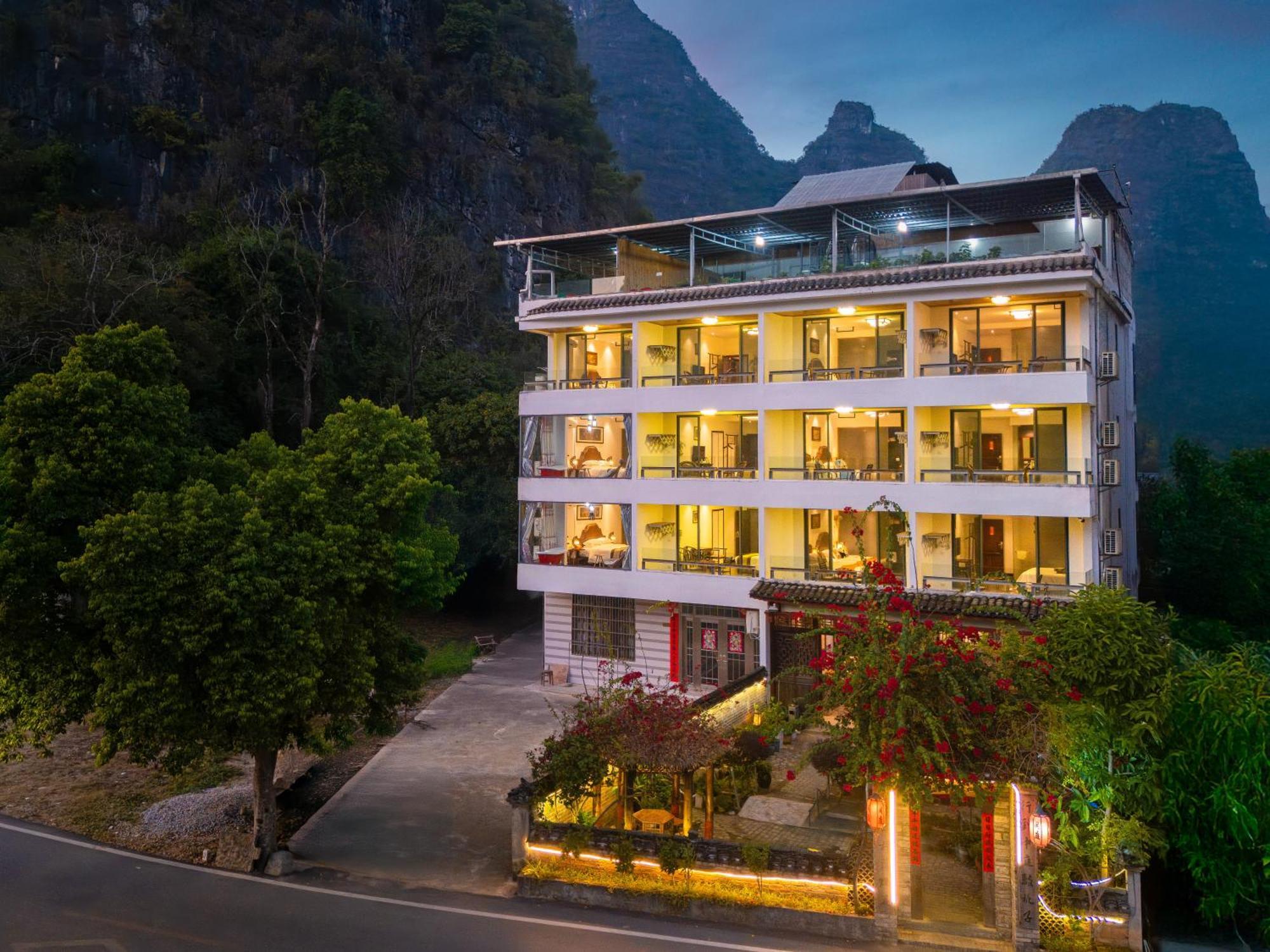 Leisure Courtyard Hotel Yangshuo-Free Shuttle Bus To Yangshuo Station Stay 2 Nights One Way Exterior foto