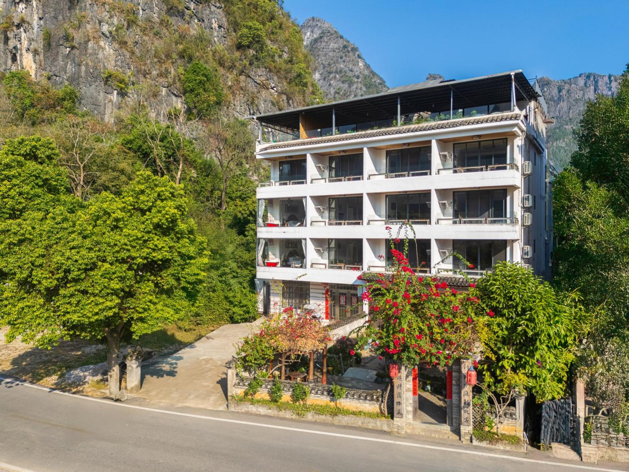 Leisure Courtyard Hotel Yangshuo-Free Shuttle Bus To Yangshuo Station Stay 2 Nights One Way Exterior foto